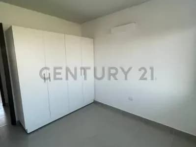 2-Bedroom Apartment for Sale in San Jorge, Mariano Roque Alonso - Image 2
