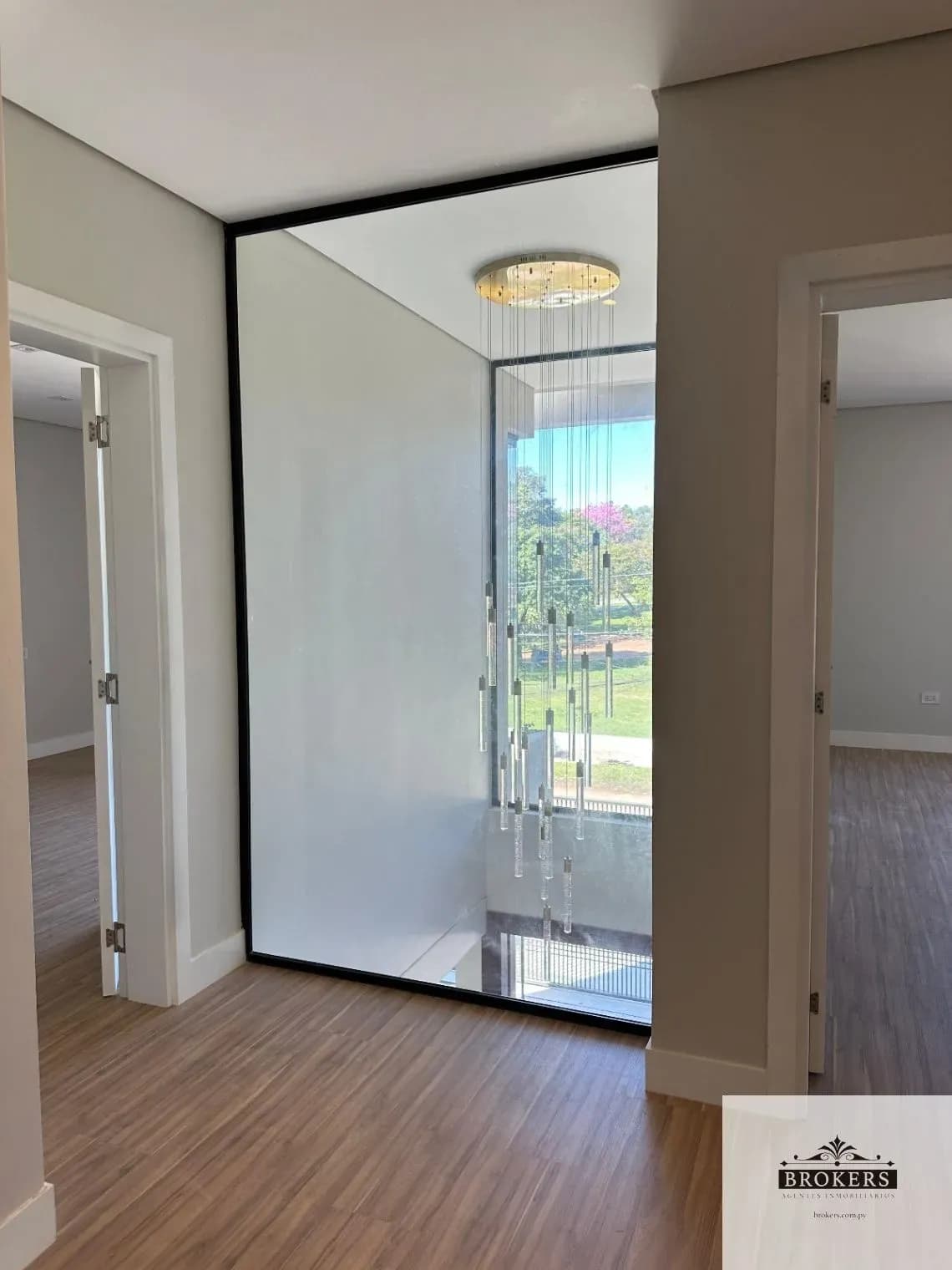 Casa de 4 dormitorios en Venta en San Jorge, Asunción - Image 20