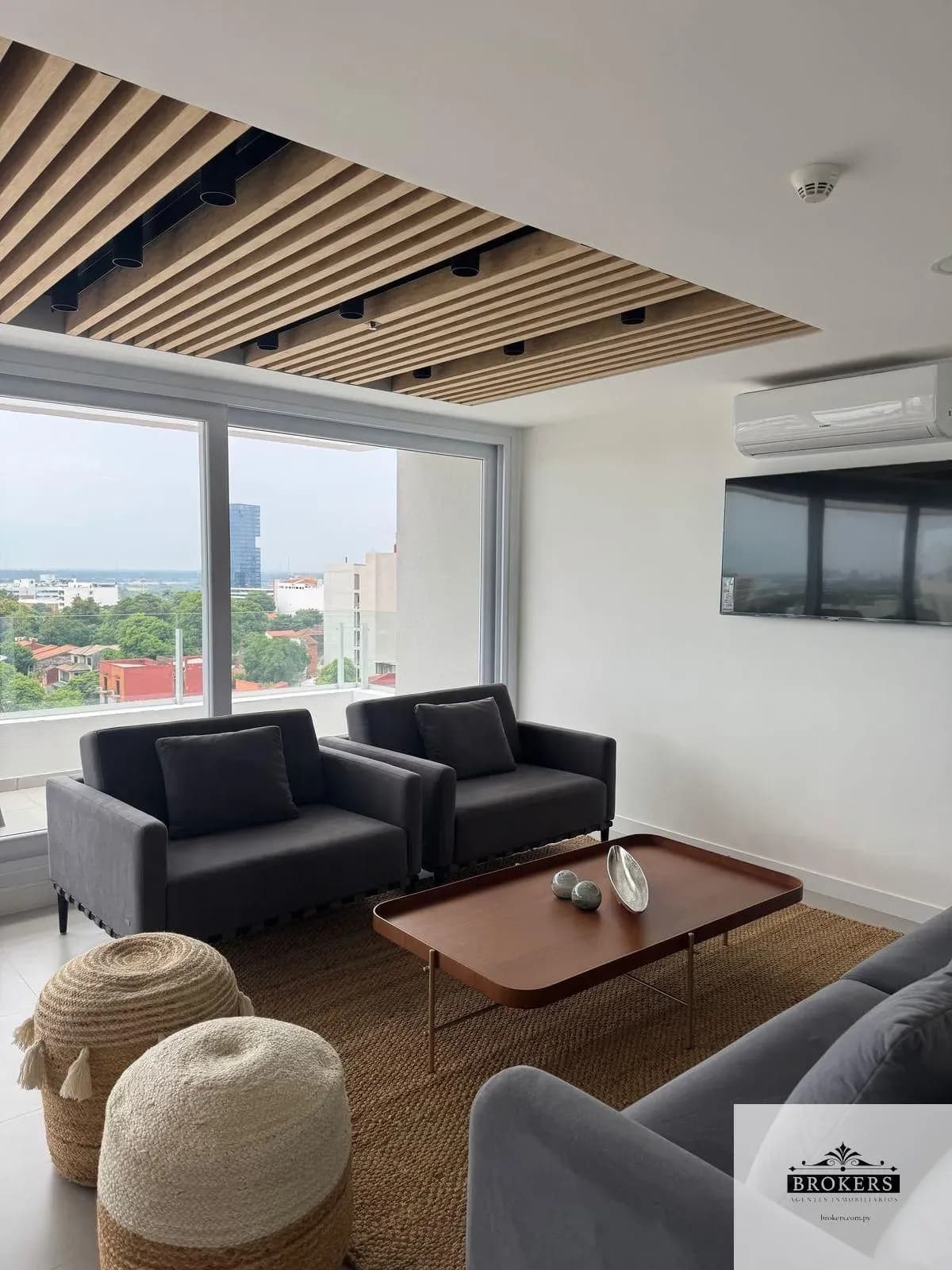1-Bedroom Apartment for Sale in Jara, Asunción - Image 18