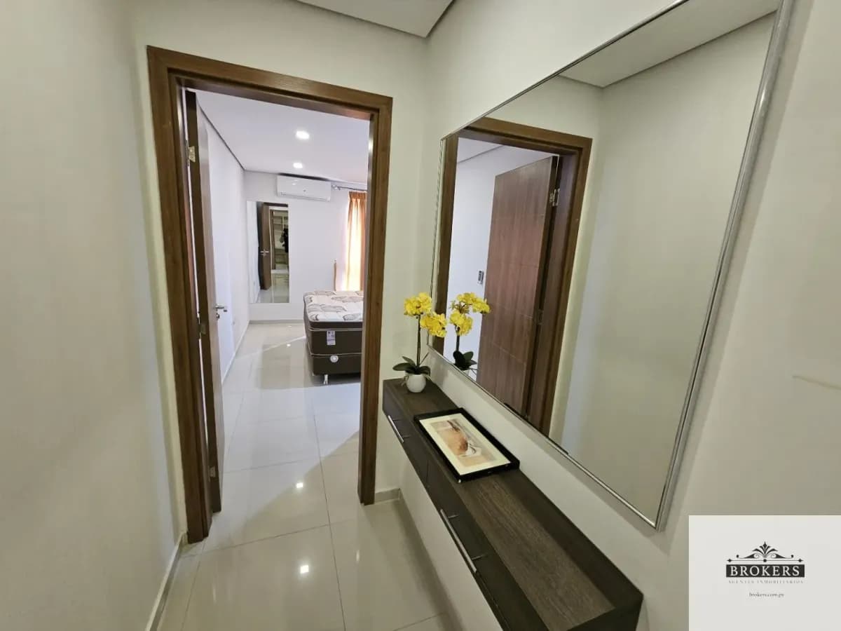 2-Bedroom Apartment for Rent in Mariscal Lopez, Asunción - Image 10