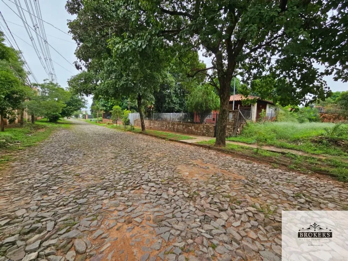 360m² Land for Sale in Mbachió II, Lambaré - Image 3