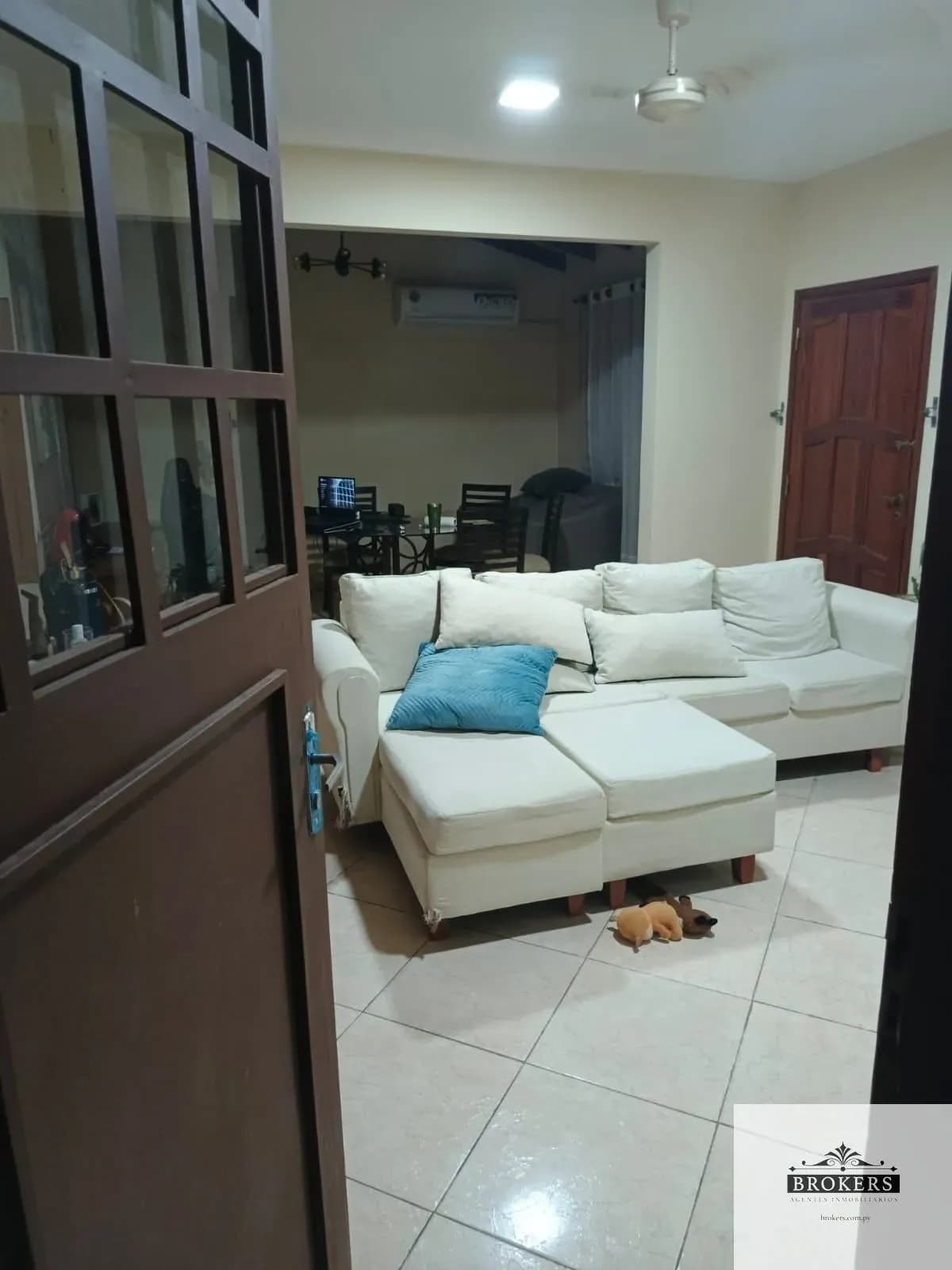 4-Bedroom House for Sale in Lambaré - Image 8