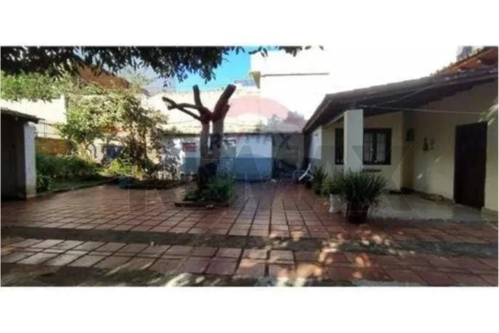 Casa de 4 dormitorios en Venta en Che la Reina, Ciudad del Este - Image 8