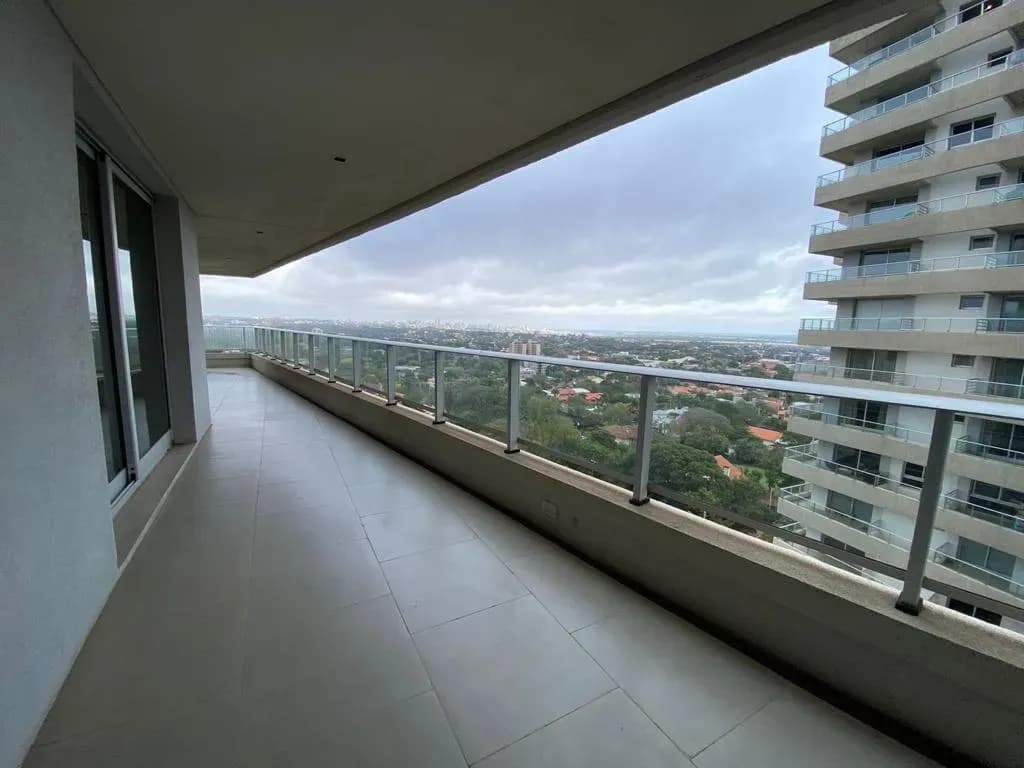 4-Bedroom Apartment for Rent in Mburucuyá, Asunción - Image 3