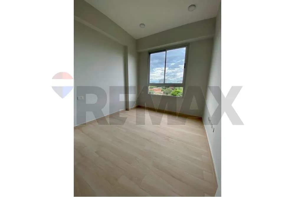 2-Bedroom Apartment for Sale in Recoleta, Asunción - Image 8