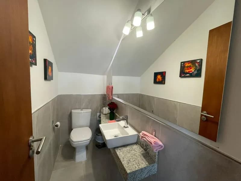 3-Bedroom House for Sale in San Bernardino - Image 3