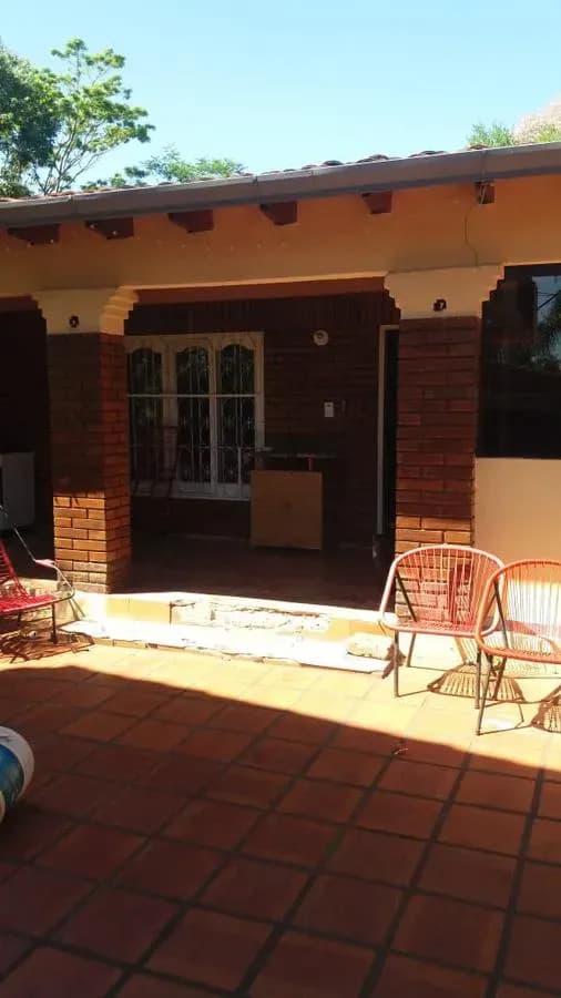 4-Bedroom House for Sale in Capiatá - Image 8