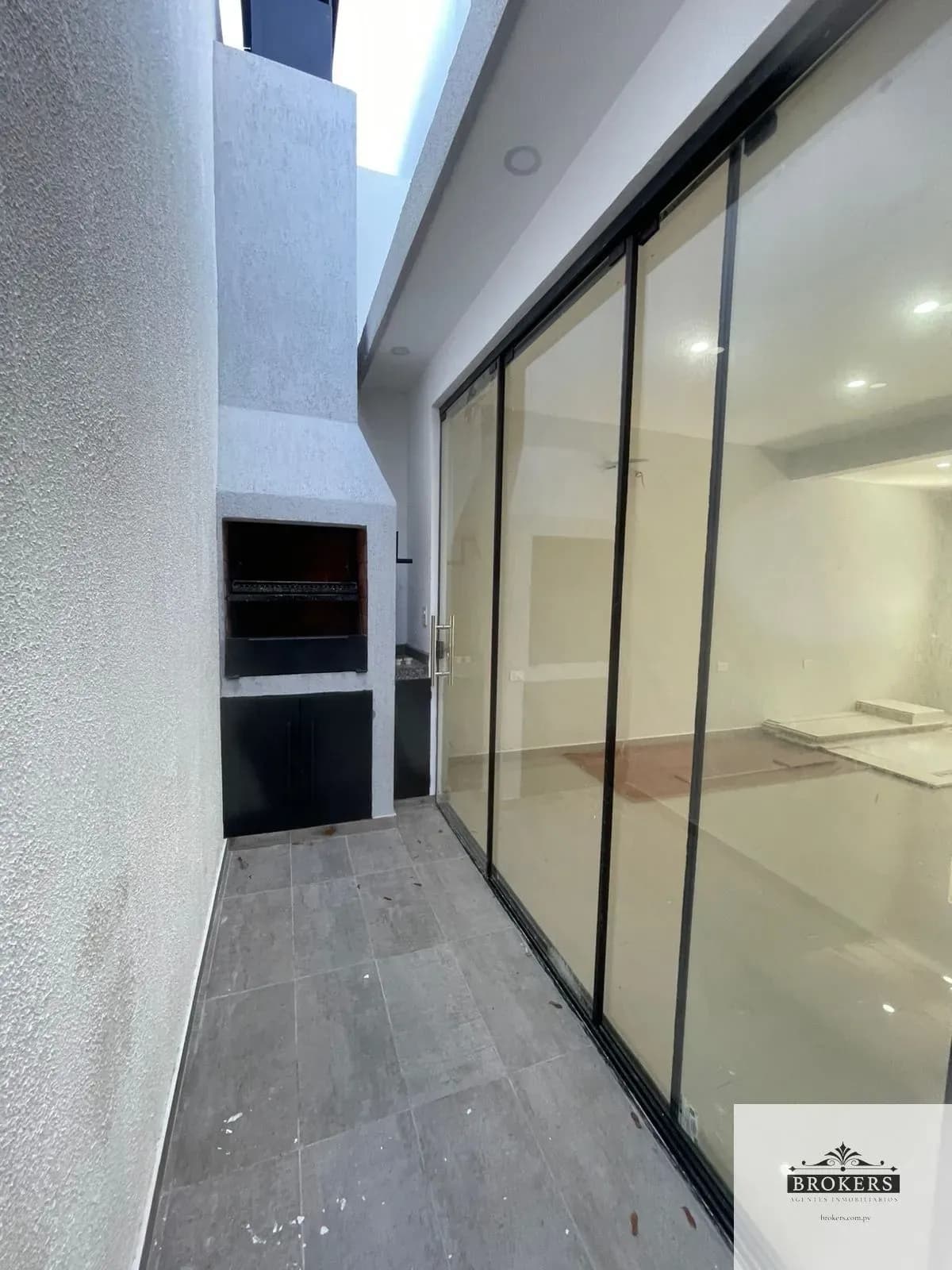 Casa de 3 quartos à venda em Fernando de la Mora - Image 8