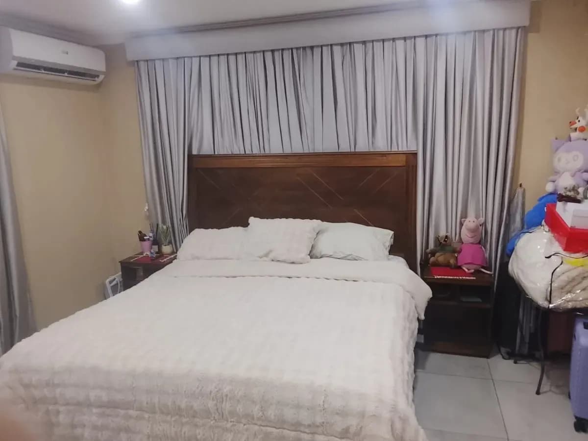 4-Bedroom House for Sale in Bernardino Caballero, Fernando de la Mora - Image 2