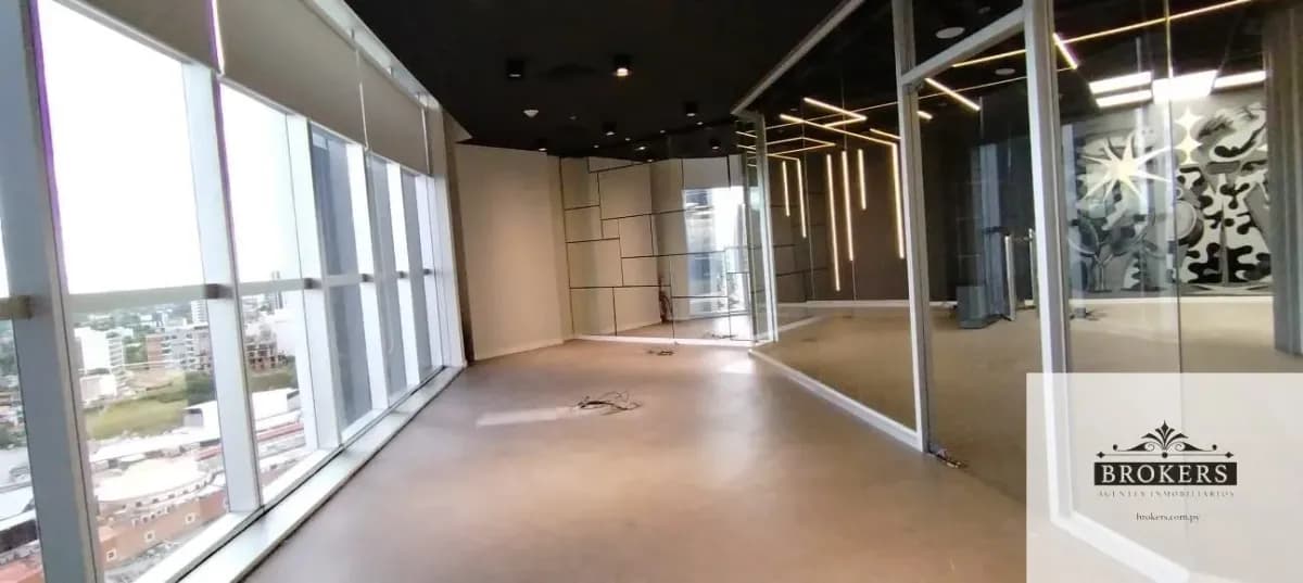 Commercial Space of 215m² for Rent in Ycuá Satí, Asunción - Image 4