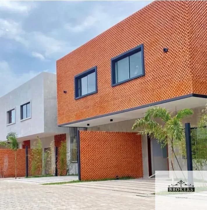 3-Bedroom House for Sale in Fernando de la Mora - Image 2