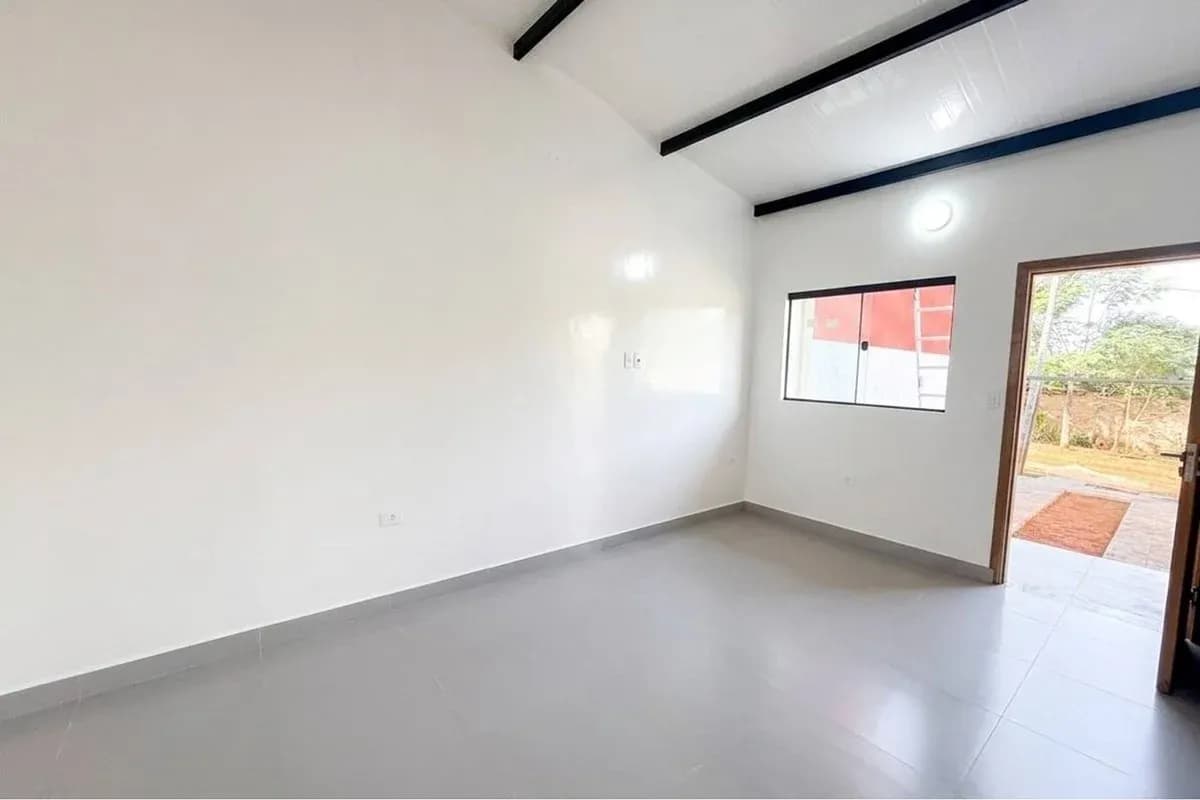 2-Bedroom House, 4m², for Sale in Marín Ka´aguy, Luque - Image 6