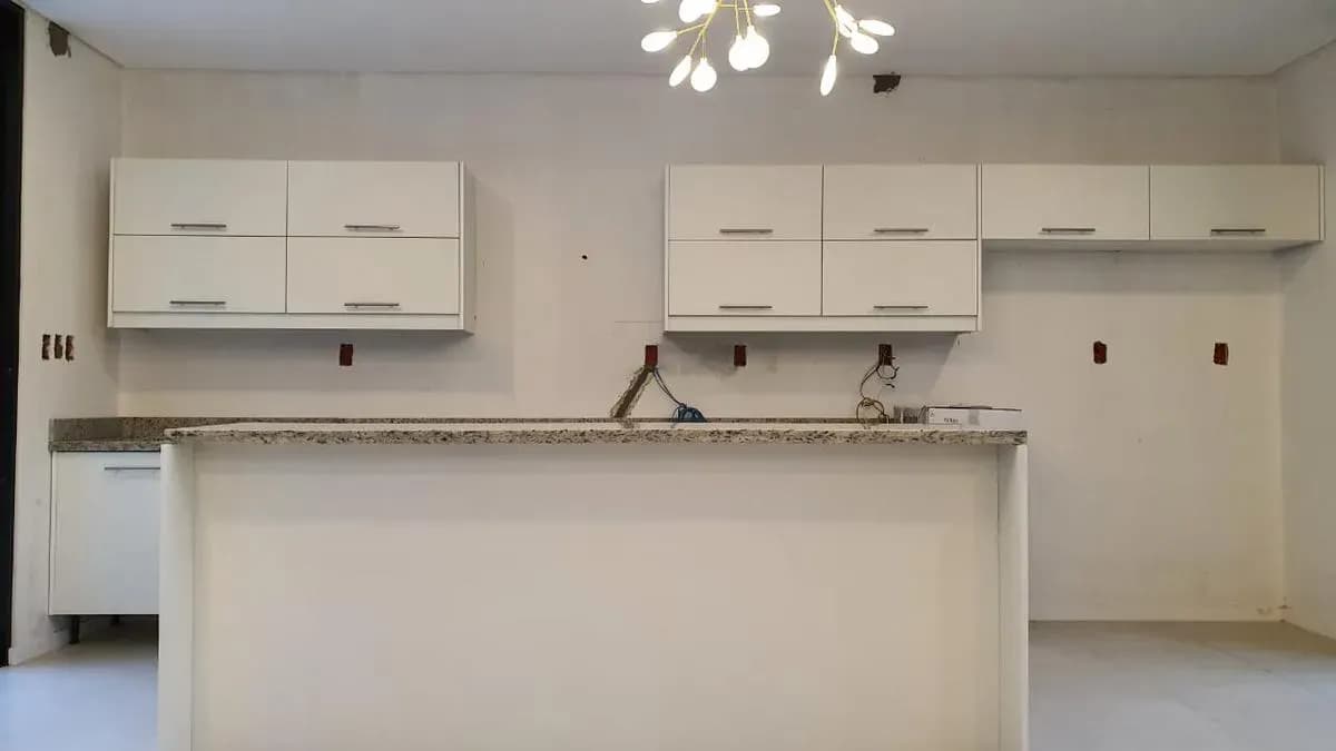 2-Bedroom House for Sale in San Bernardino - Image 7