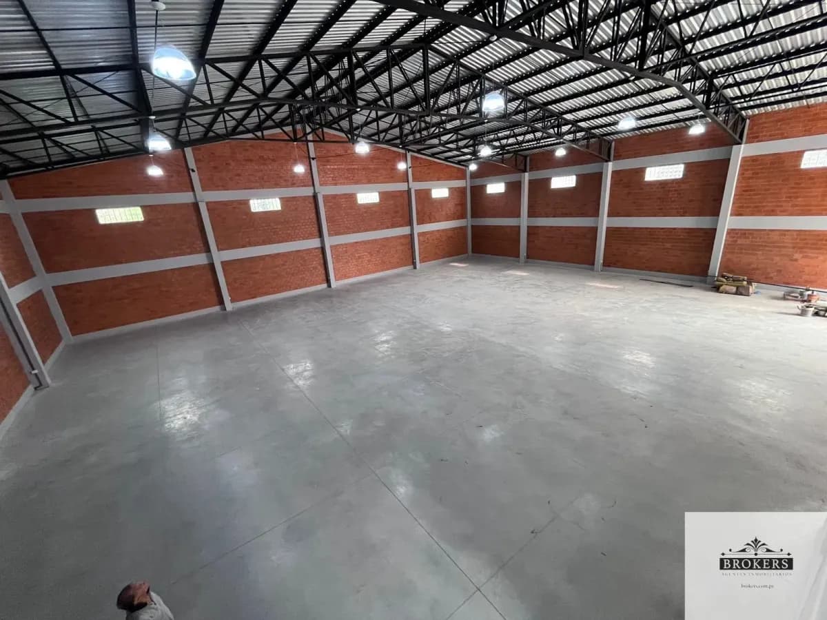 Warehouse of 700m² for Sale in Rosa Mística, Mariano Roque Alonso - Image 9