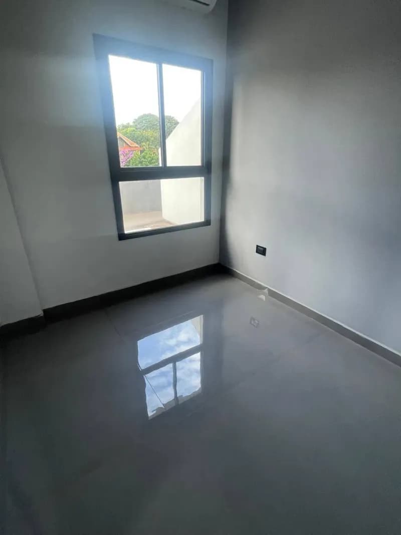 Departamento de 2 dormitorios en Alquiler en San Lorenzo - Image 5
