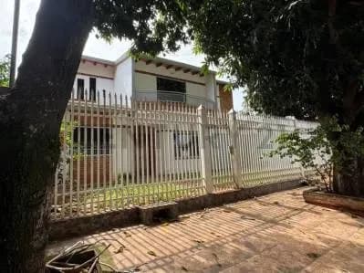 4-Bedroom House for Sale in Capiatá - Image 3