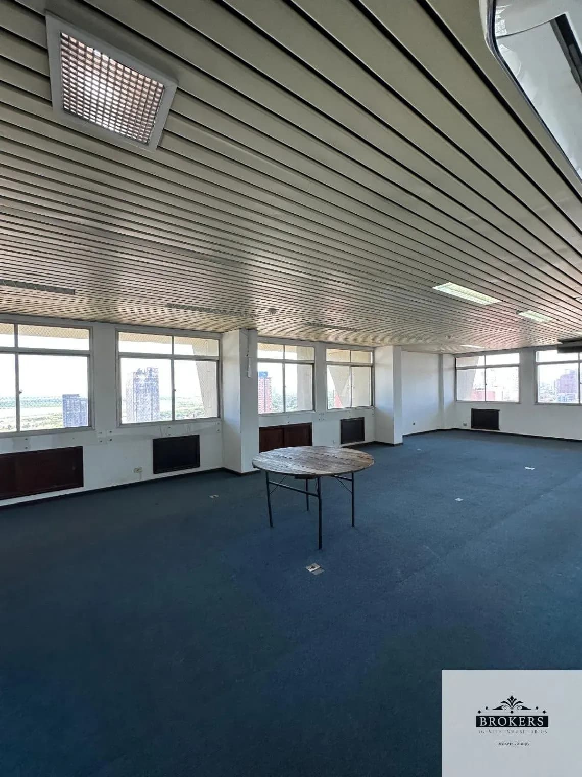 Office of 140m² for Rent in La Catedral, Lambaré - Image 5