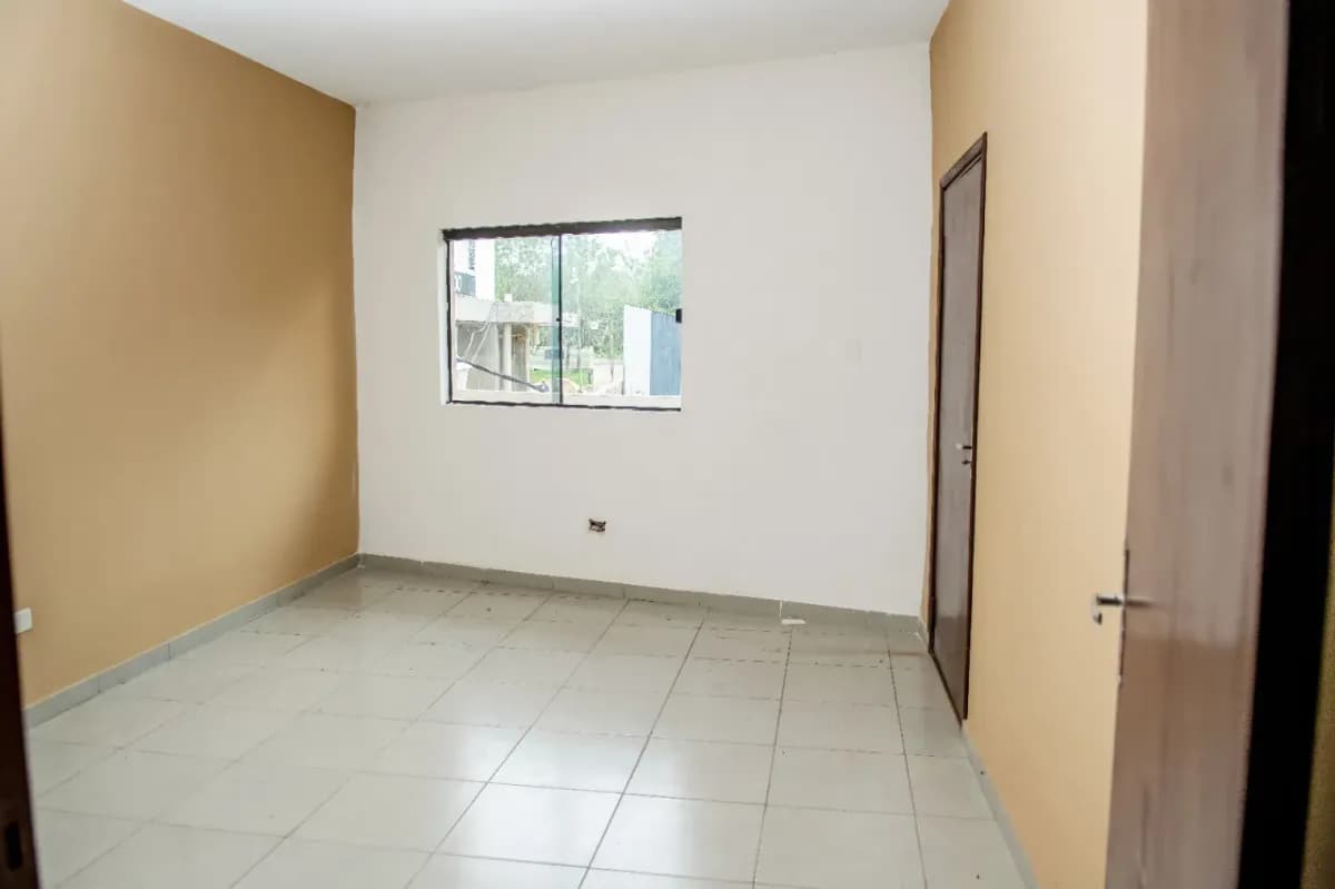 Casa de 4 quartos à Venda no Tercer Barrio, Luque - Image 10