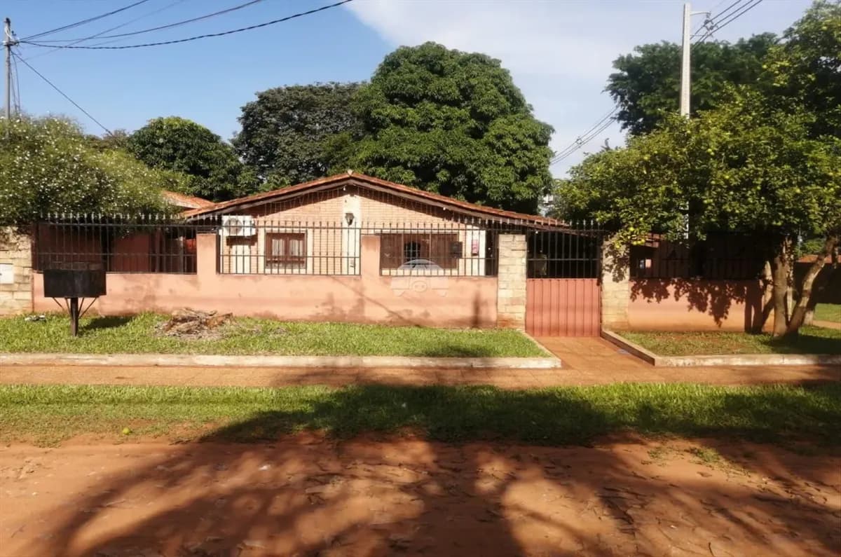Casa de 2 dormitórios à Venda em Villa Bonita, Villa Elisa