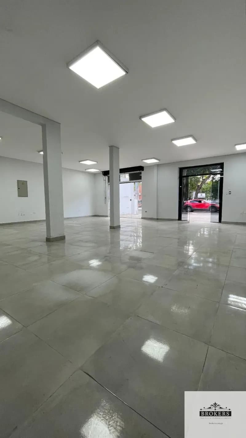 Loja de 550m² para Alugar em Lambaré - Image 3