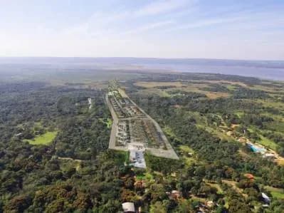 Terreno de 360m² en Venta en Areguá - Image 2