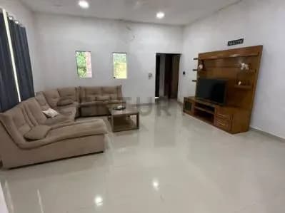 4-Bedroom House for Sale in San Bernardino - Image 4