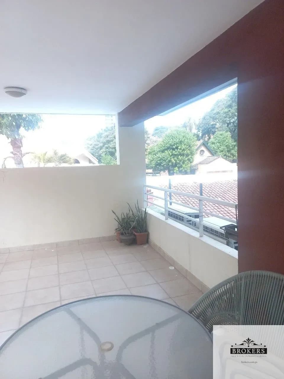 2-Bedroom Apartment for Sale in Mariscal López, Lambaré - Image 10