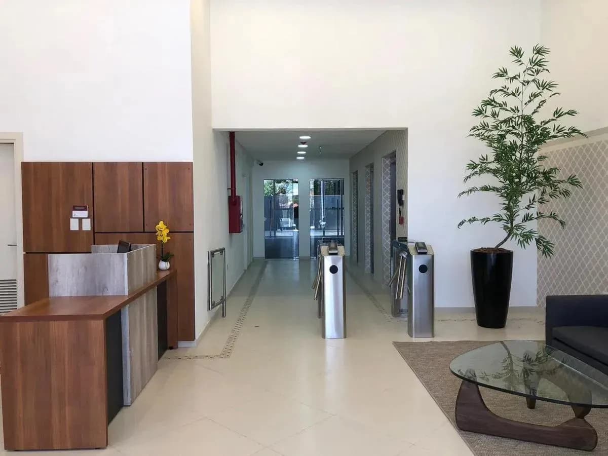 Oficina de 161m² en Alquiler en Villa Morra, Asunción - Image 9