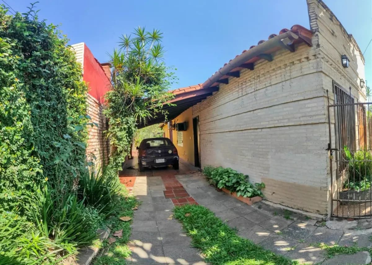 Casa de 3 dormitorios en Venta en Tembetary, Asunción - Image 4