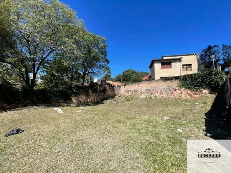 360m² Land for Sale in Asunción - Image 3