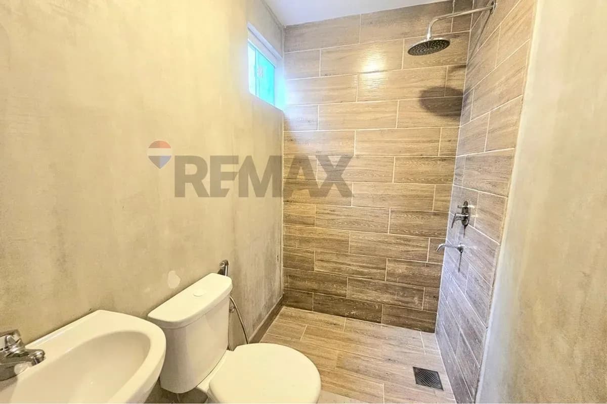 Apartamento de 2 dormitórios à Venda em Maka´i, Luque - Image 8