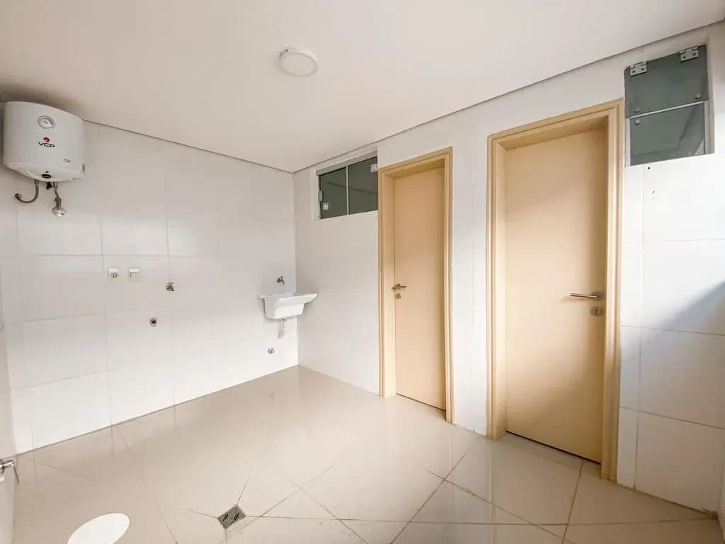 Departamento de 3 dormitorios en Alquiler en Recoleta, Asunción - Image 13