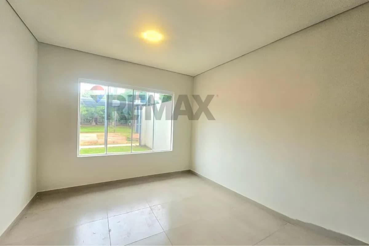 Apartamento de 2 dormitórios à Venda em Maka´i, Luque - Image 7