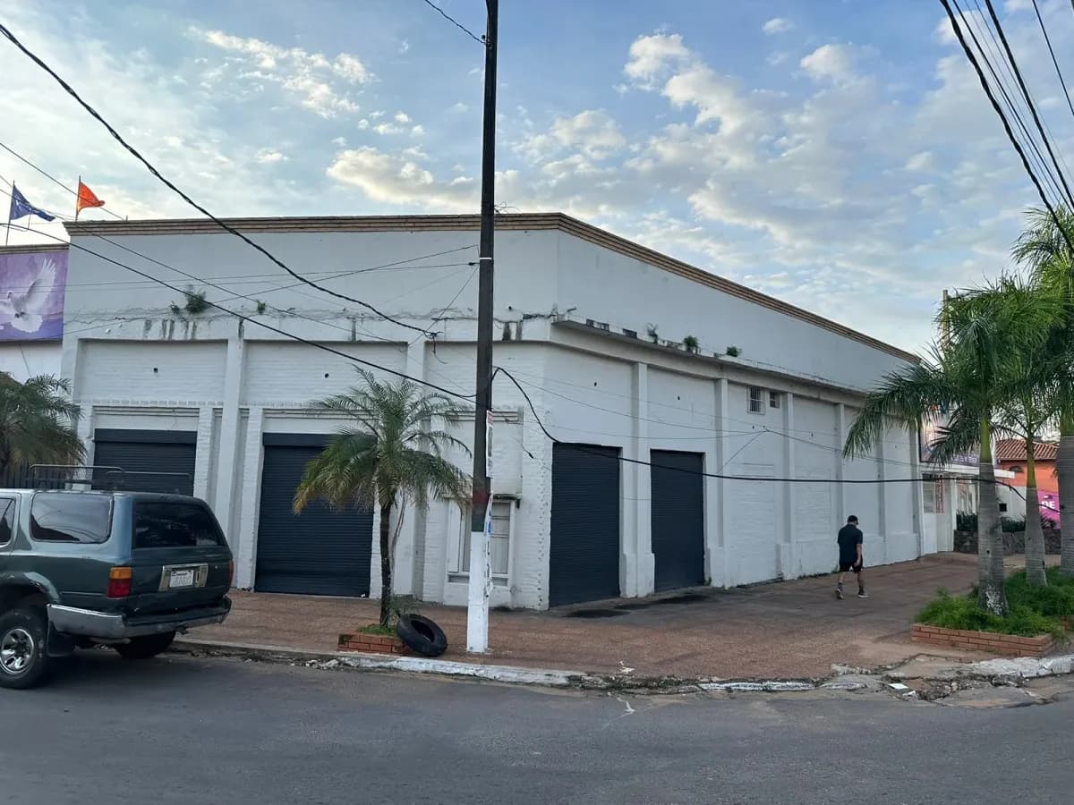 Local Comercial de 506m² en Venta en Villa Virginia, Lambaré - Image 3