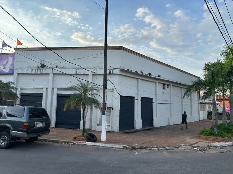 Local Comercial de 506m² en Venta en Villa Virginia, Lambaré - Image 3