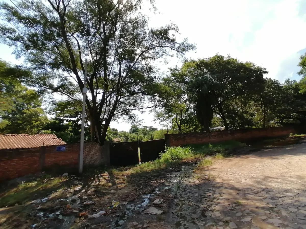 Terreno de 65m² à Venda em Loma Pytá, Assunção - Image 18