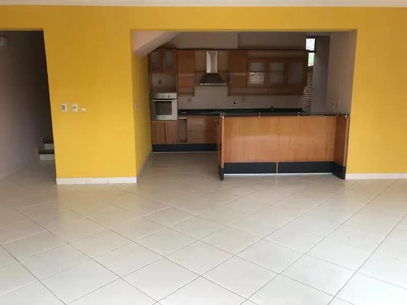3-Bedroom House for Sale in Campo Grande, Asunción - Image 7