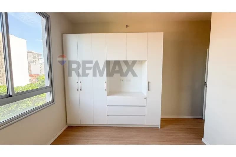 Departamento de 2 dormitorios en Venta en Recoleta, Asunción - Image 3