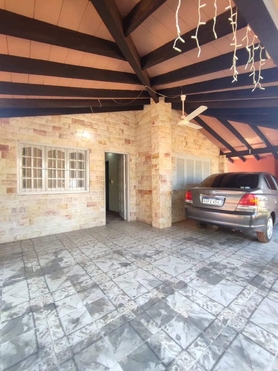 4-Bedroom House for Sale in Monseñor Bogarín, Mariano Roque Alonso