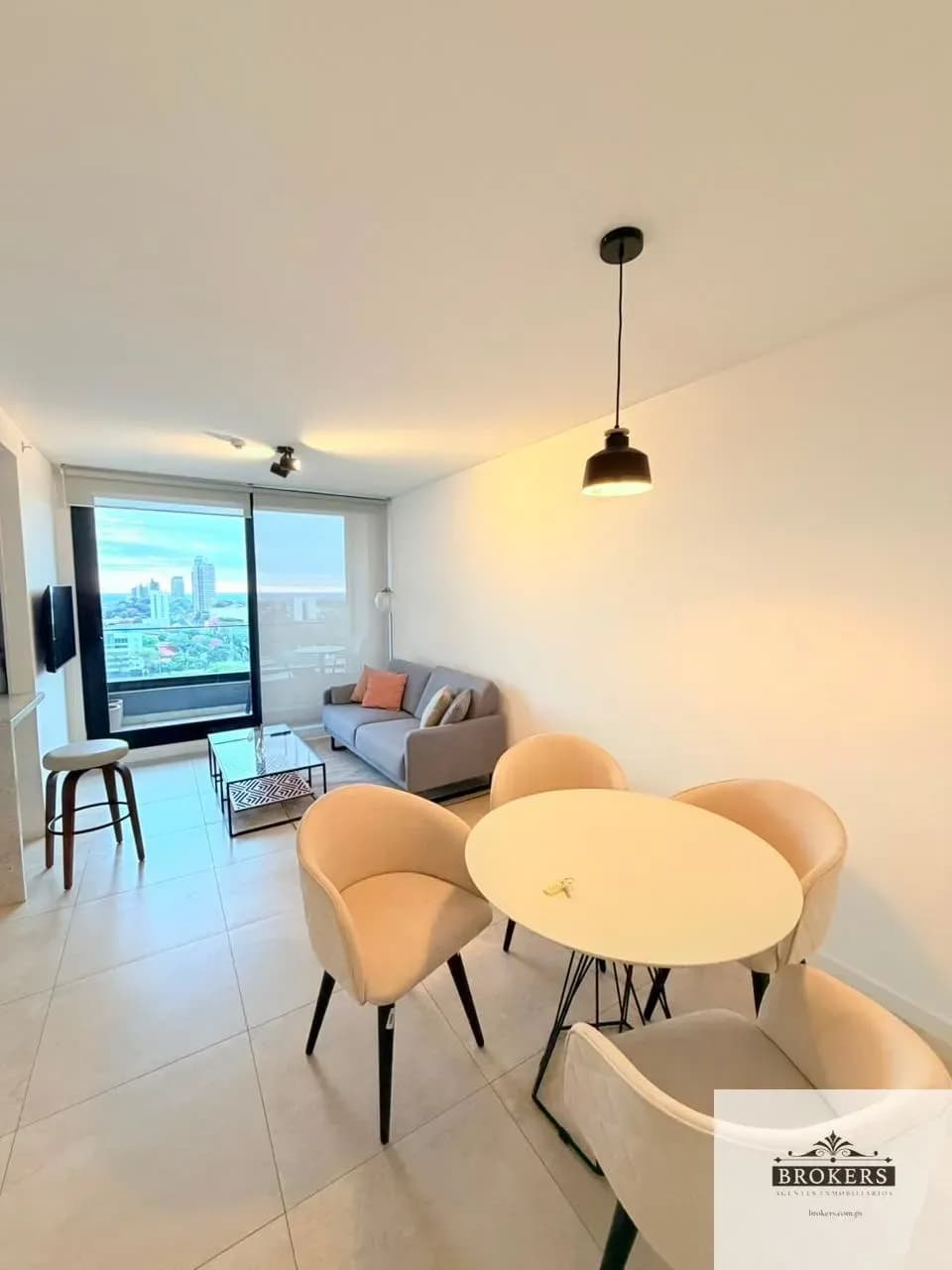Apartamento de 1 Quarto para Aluguel em Madame Lynch, Assunção - Image 7