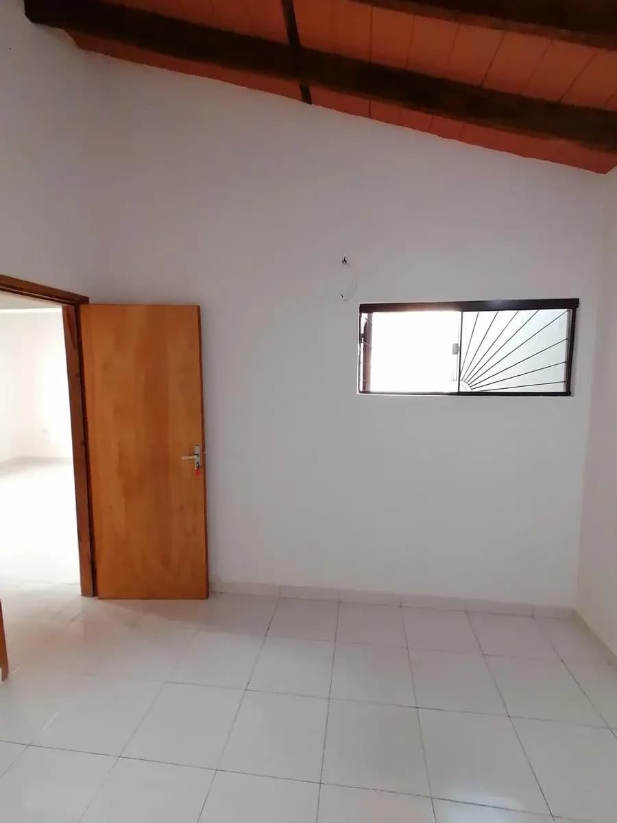 2-Bedroom House for Sale in Monseñor Bogarín, Mariano Roque Alonso - Image 20