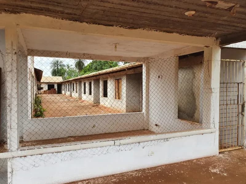 Hotel de 1.45m² en Venta en Minga Guazú - Image 4