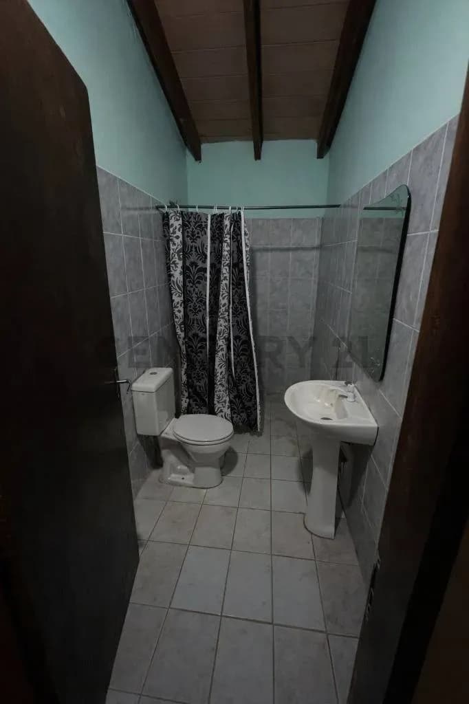 Casa de 4 dormitorios en Venta en Limpio - Image 9