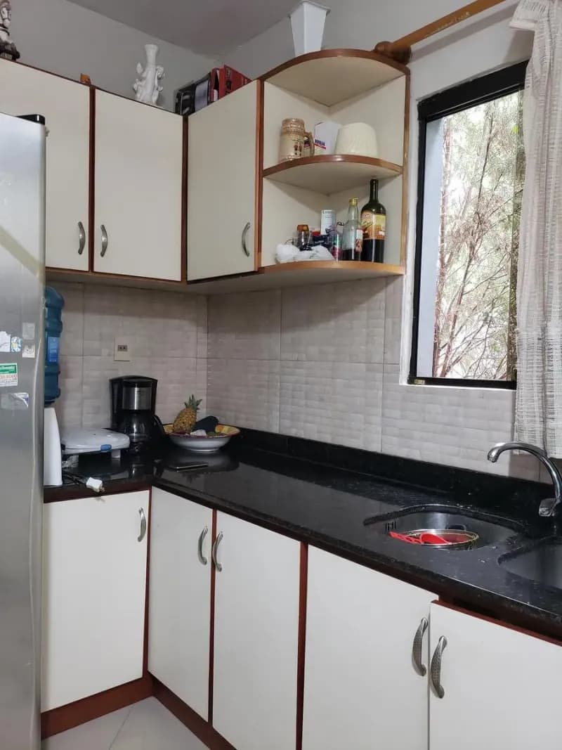 4-Bedroom House for Sale in Villa Ofelia, Fernando de la Mora - Image 5