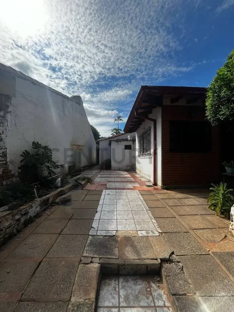 Casa de 3 dormitorios en Venta en Nazareth, Asunción - Image 10