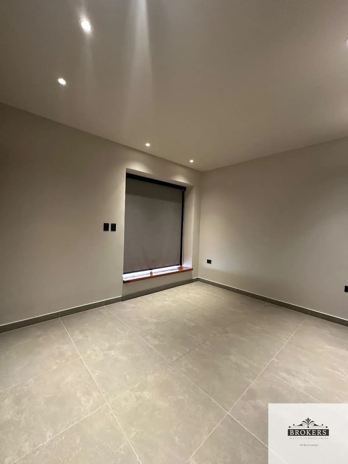 Casa de 3 quartos à Venda em Loma Merlo, Luque - Image 16