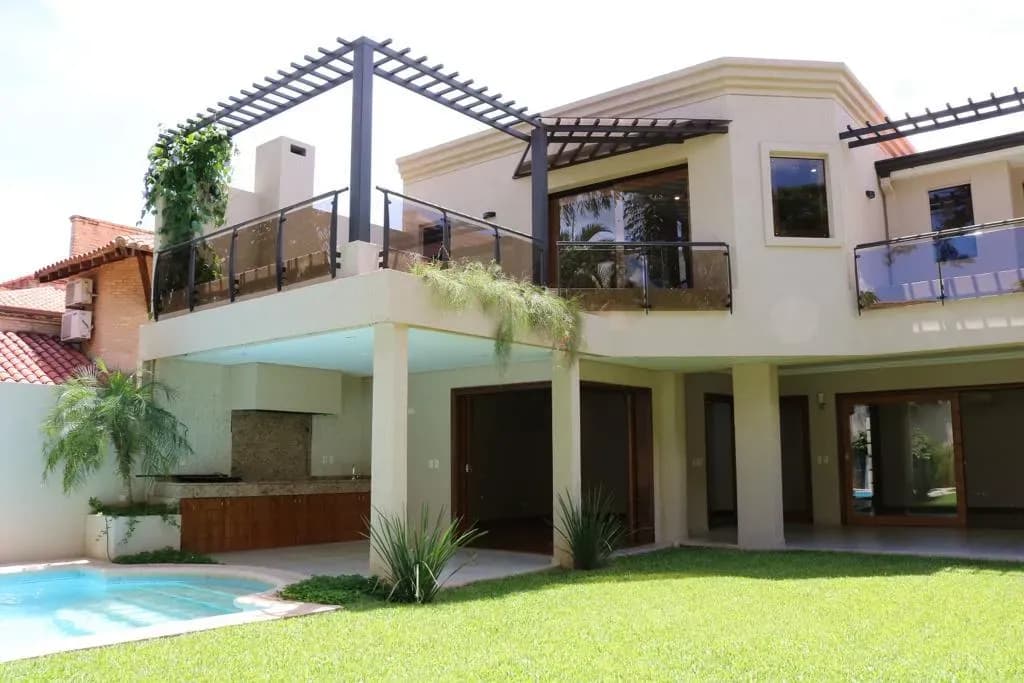 3-Bedroom House for Sale in Santo Domingo, Asunción - Image 2