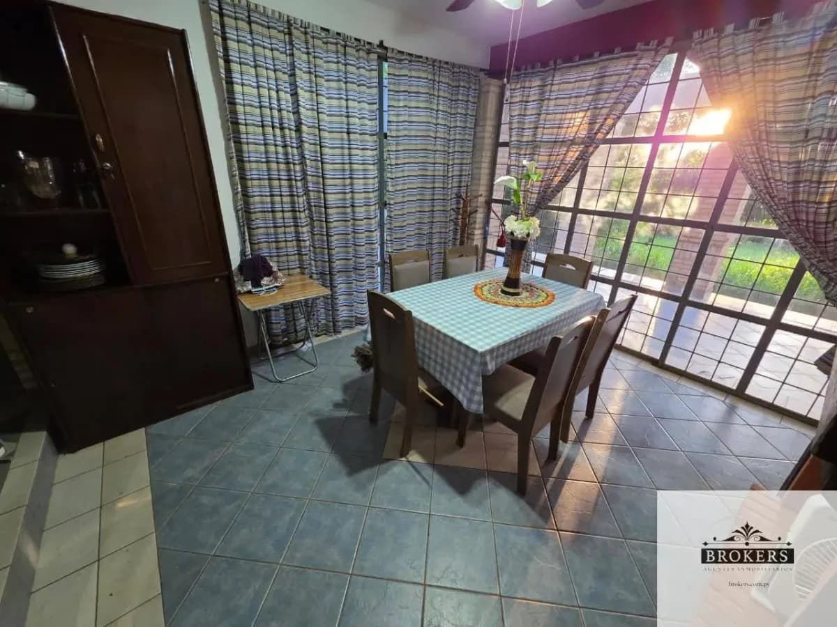 4-Bedroom House for Rent in Ypacaraí - Image 9