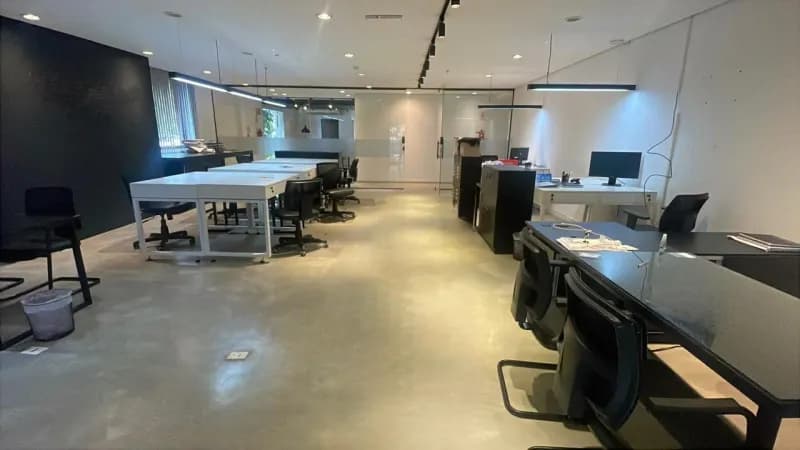 Local Comercial de 80m² en Alquiler en Luis Alberto de Herrera, Asunción - Image 5