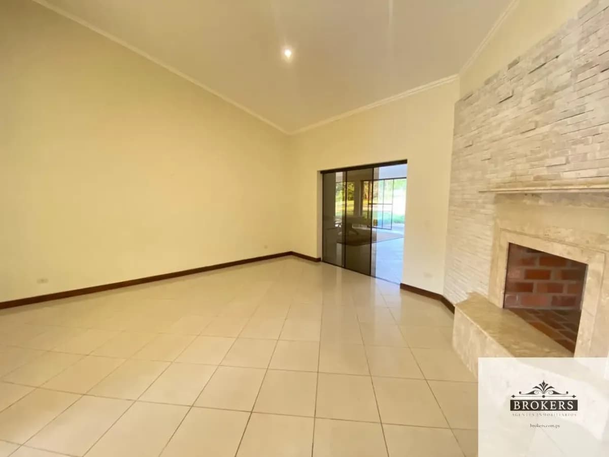 House with 0 bedrooms for Sale in Parques del Yatch, Lambaré - Image 8